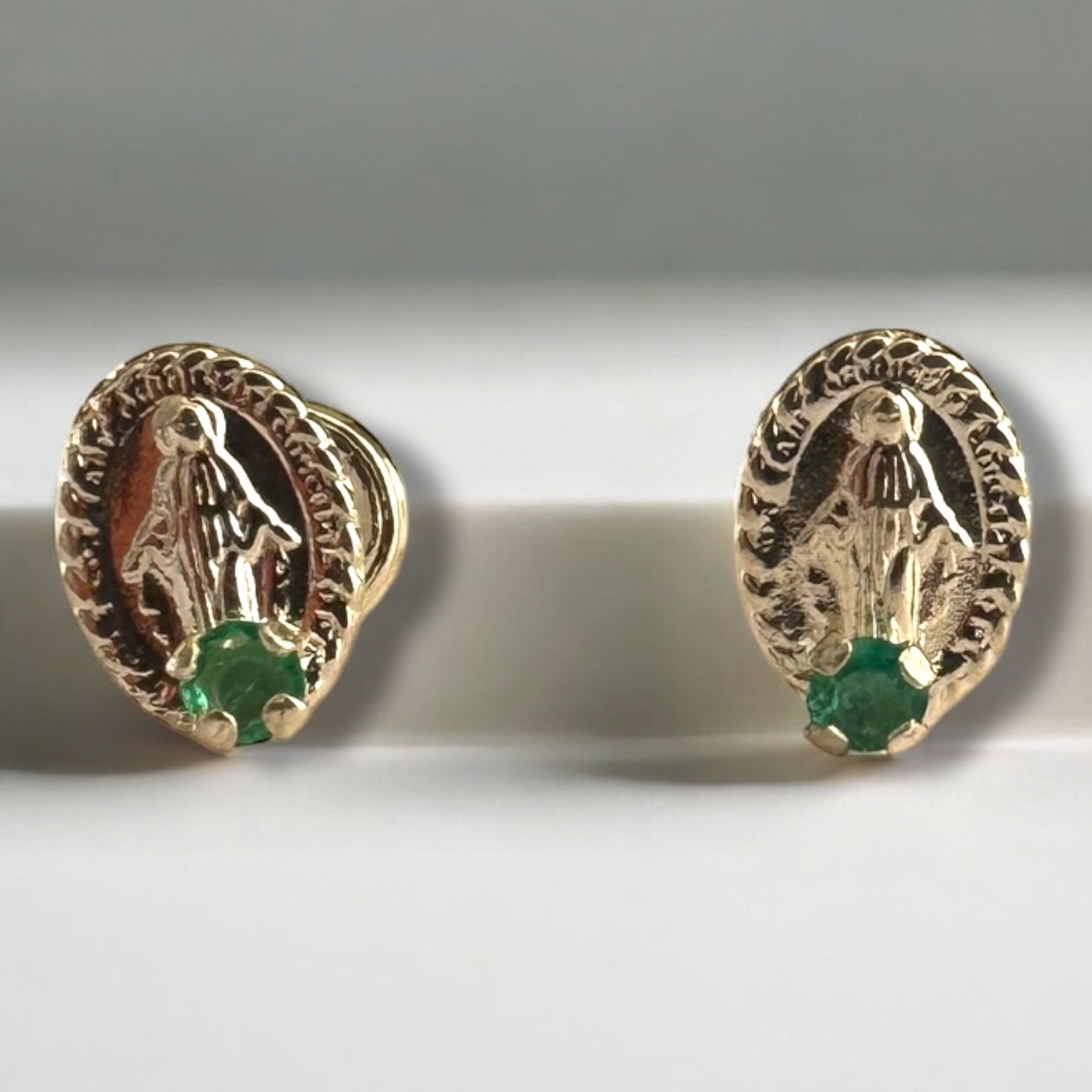 Aretes de la Virgen