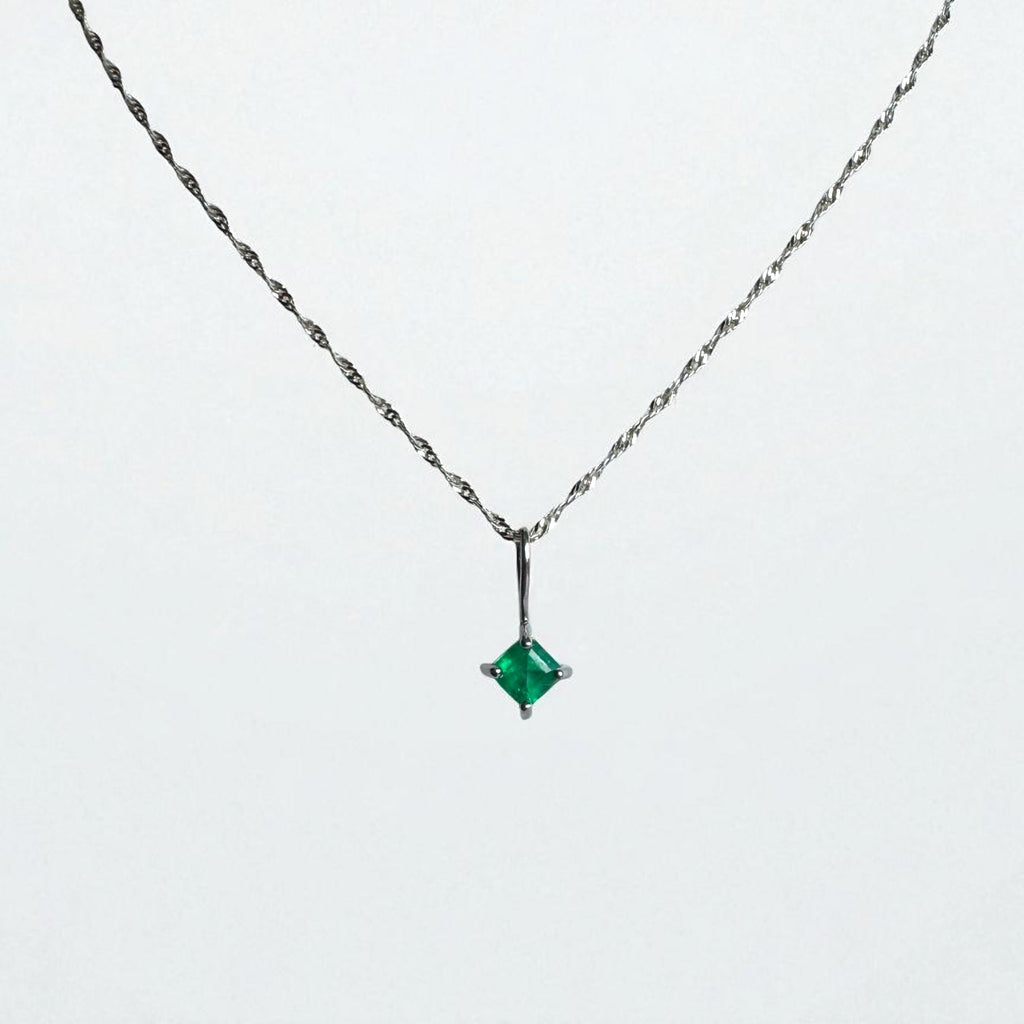 Cadena geometría verde