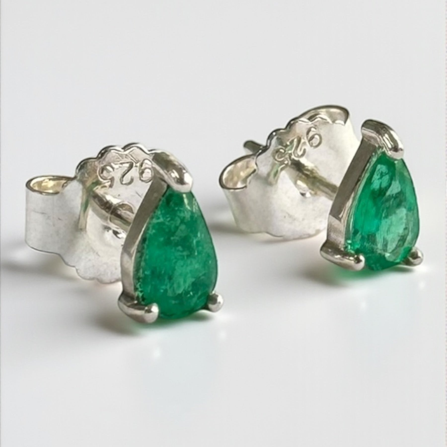 Aretes lágrima eterna