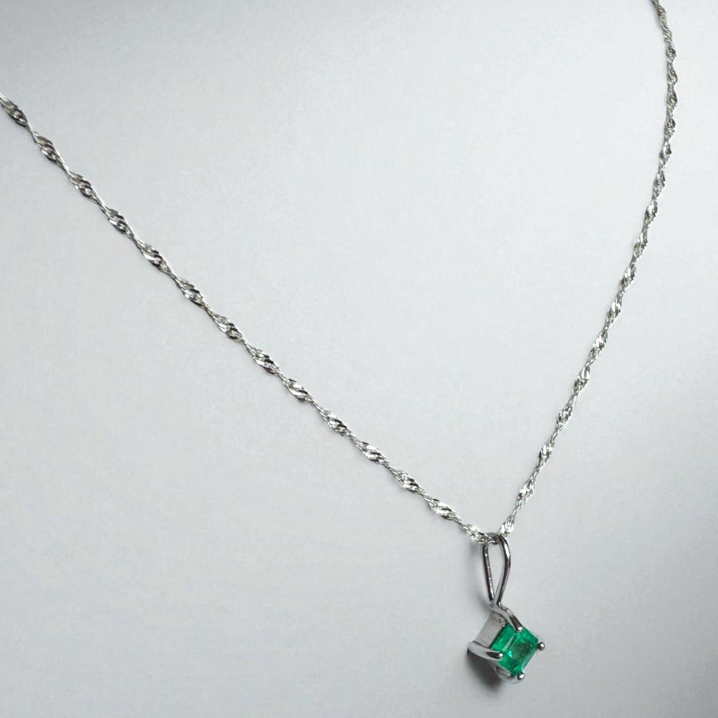 Cadena geometría verde
