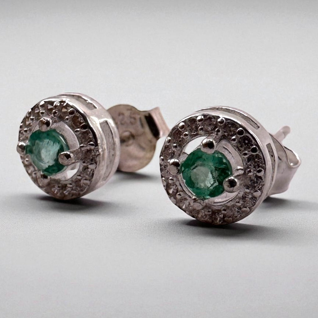 Aretes trono esmeralda
