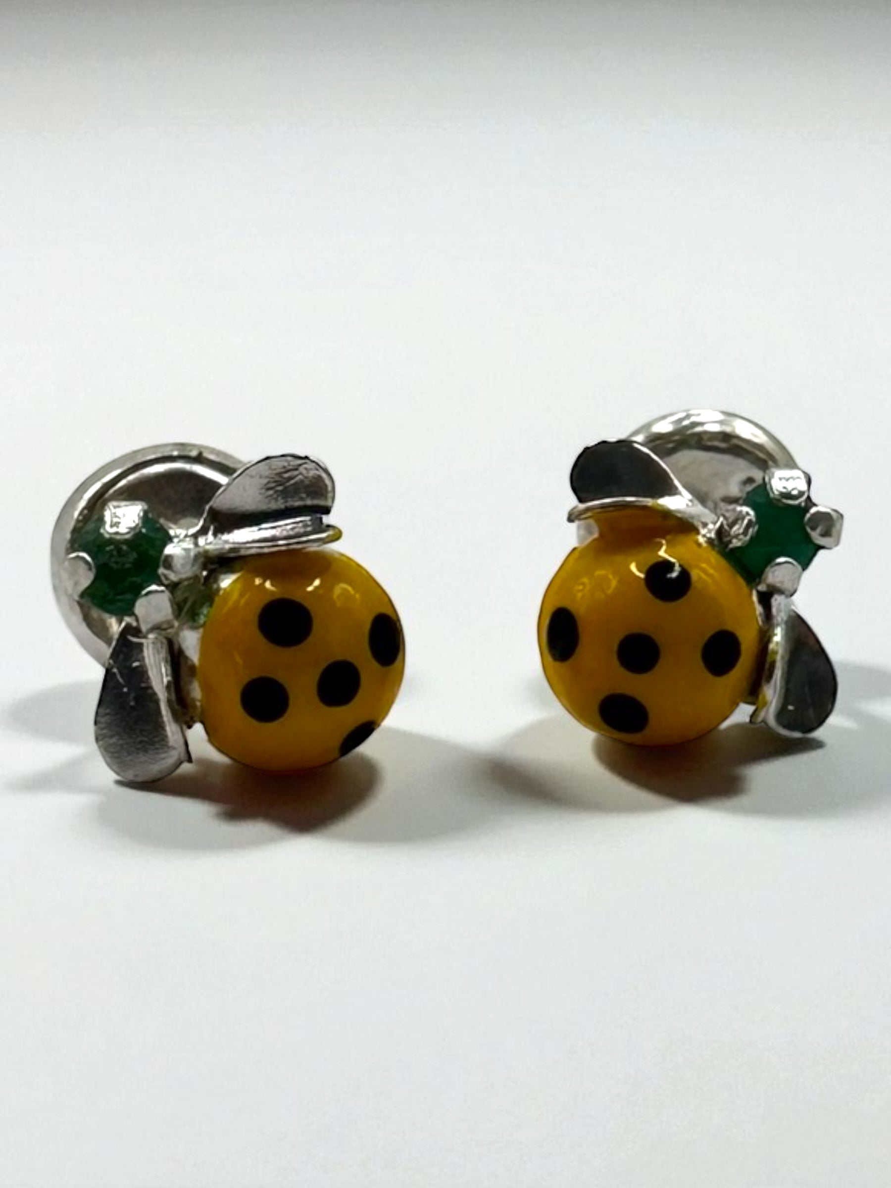 Aretes Eclipse