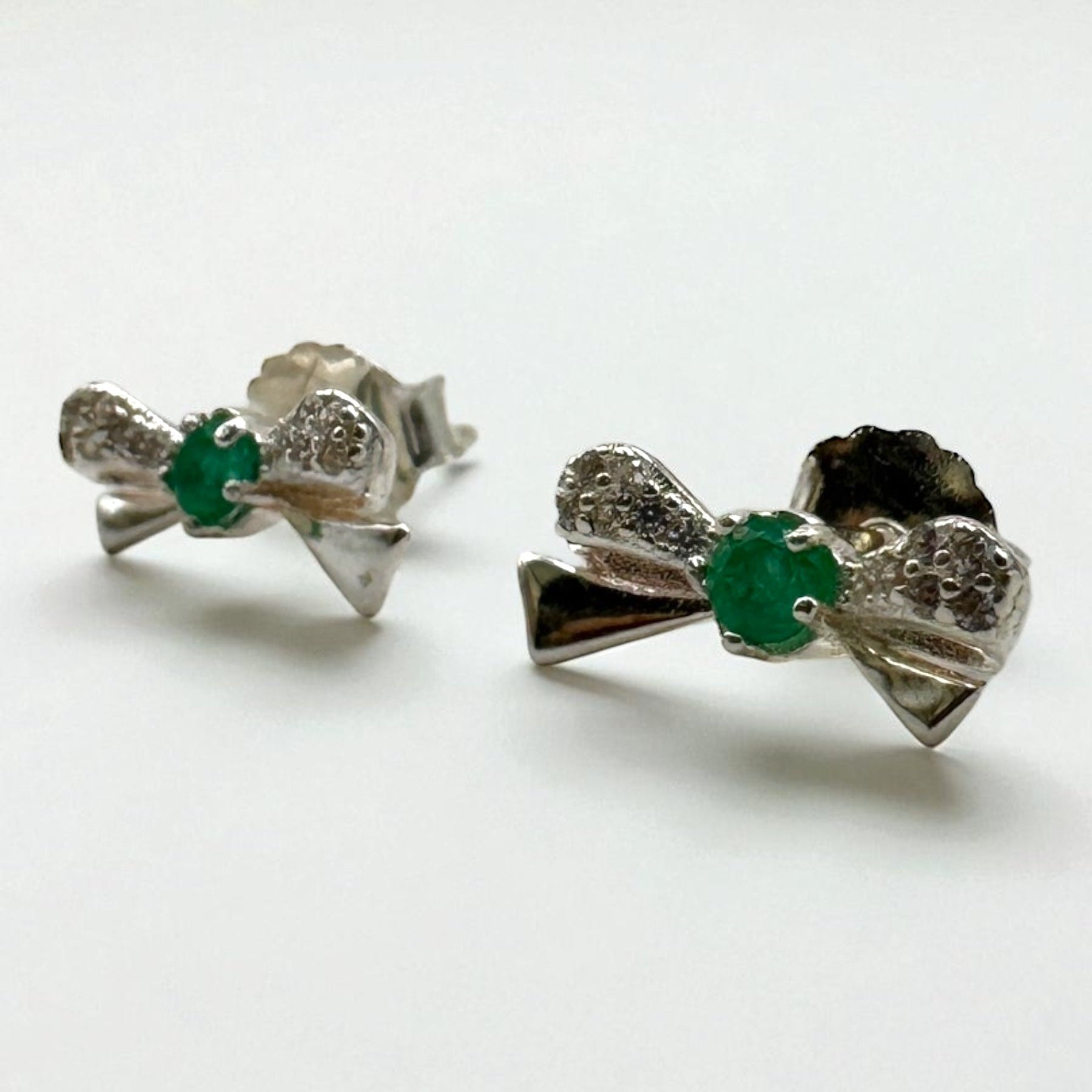 Aretes moñito de minnie