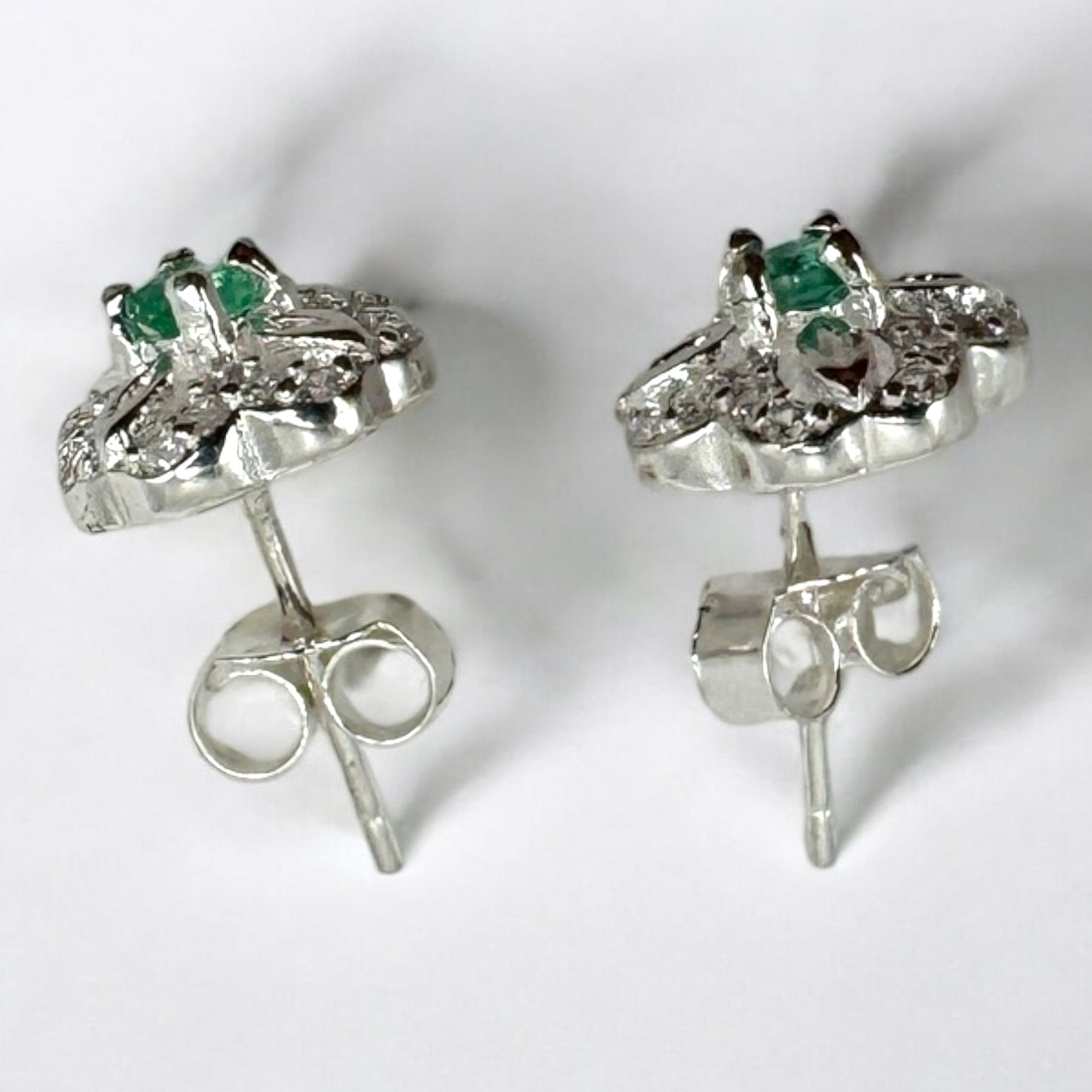 Aretes flor sagrada
